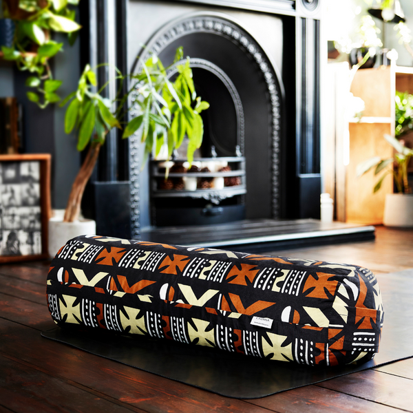 Load image into Gallery viewer, Zola - Yoga Bolster