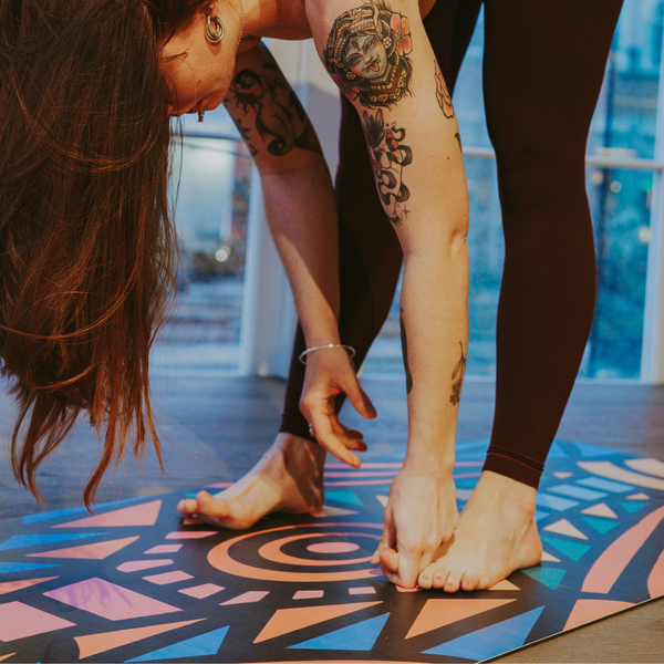 Load image into Gallery viewer, Courbe D&#39;Energy- Sustainable Yoga Mat
