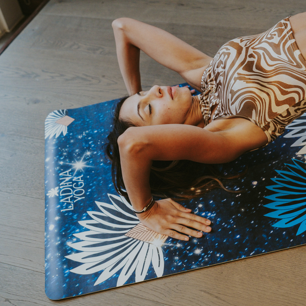 Load image into Gallery viewer, Ravinala - Sustainable Yoga Mat
